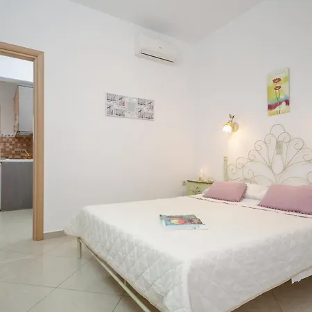 Mateus 2 Apartment Plaka (Naxos)